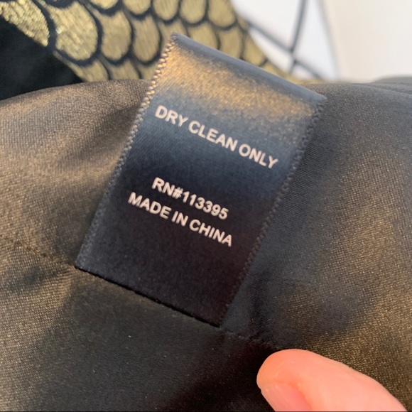 Gold metallic brocade fish scale blazer NYE holiday - Picture 7 of 8